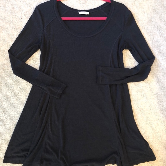 Dresses & Skirts - Grey, long sleeve dress.